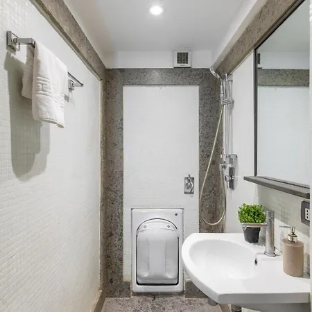 Santa Cecilia Loft Apartment Rome